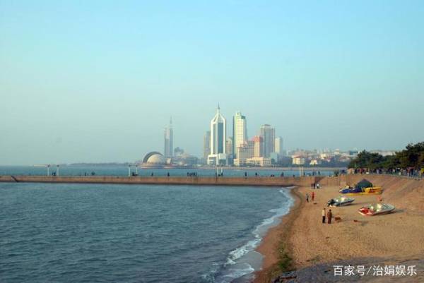 青島有哪些風(fēng)景名勝?。?></a></p>

<p>游覽景點(diǎn)：棧橋＿步行＿天后宮＿步行＿海軍博物館＿步行＿小青島＿步行＿魯迅公園＿步行＿水族館＿步行＿海底世界＿步行＿小魚(yú)山＿步行＿第一海水浴場(chǎng)＿步行＿八大關(guān)＿公交＿五四廣場(chǎng)＿步行＿奧林匹克主題公園（奧帆基地）＿公交＿銀海大世界＿步行＿極地海洋世界＿步行＿雕塑園＿步行＿石老人浴場(chǎng)。（用時(shí)1天）</p>
<p><a href=