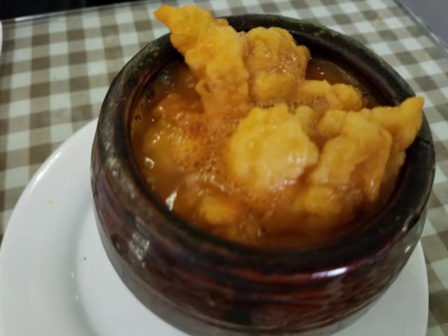 吃貨去哈爾濱一定要吃哪些當?shù)氐男〕裕?></a></p>

<p>（5） 哈爾濱的燒烤也不錯可以嘗嘗，哈爾濱的燒烤，碳烤居多，生肉烤制，烤出來的味道，對食材要求挺高，再就是調(diào)料來加入。有幾個店可以推薦，于家燒烤，道外北十八道街84.老味燒烤，安達街34號</p>
<p><a href=