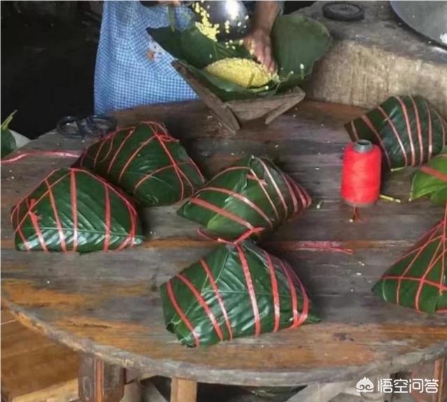 你們家鄉(xiāng)春節(jié)必須吃的東西是什么呀？